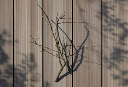 LIXIL ウッドデッキ「樹ら楽ステージ 木彫」